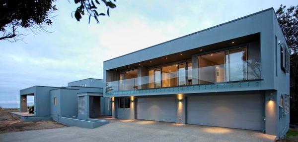 Orewa beach house exterior - Donna White interior design